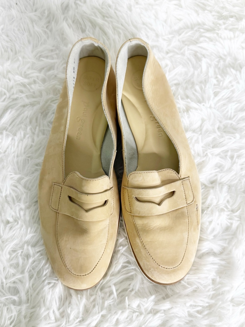 Paul Green Leather Penny Loafers Size 6.5 Beige Lug Sole Comfort Shoes